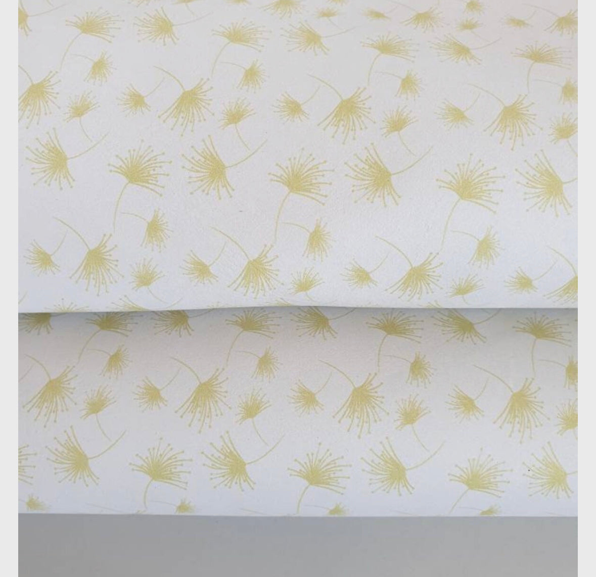 Sunny Dandelions T-loafer